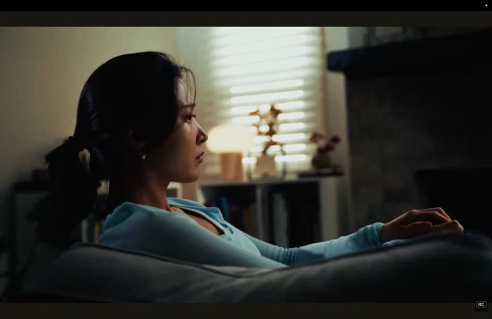 Shiona Lee — still 4
